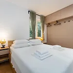 Almaris בית הארחה מאנדרה