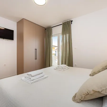 Almaris 3* Mandre