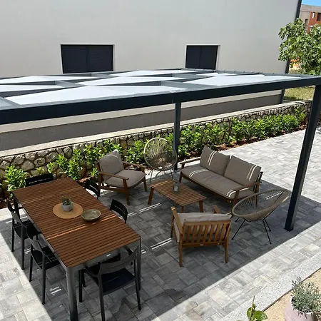 Almaris Mandre