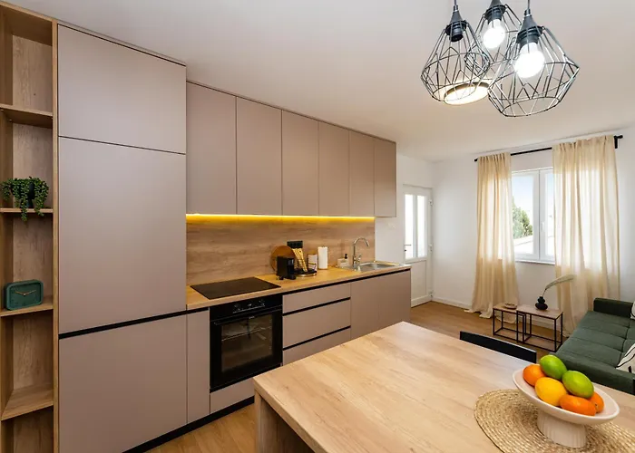 Almaris Pensionat Mandre